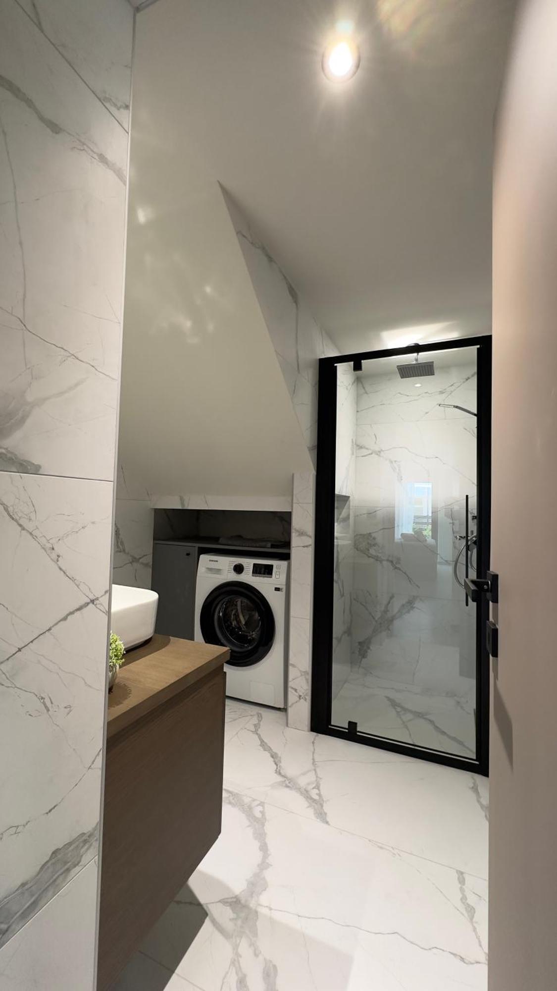 יאליסוס 30 Senses Luxury Apartment Insight מראה חיצוני תמונה